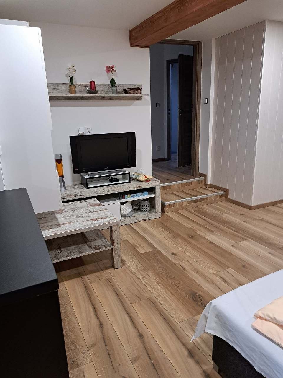 &quot;Apartmány Hoštice&quot;, Apartmán 1: obývací pokoj