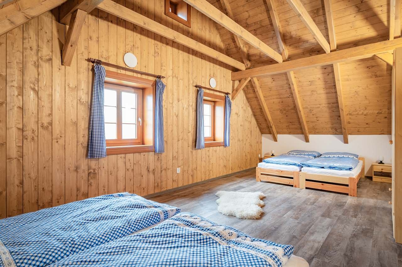 "modrý" pokoj - 4 postele