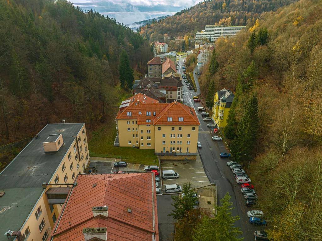 8 min pěšky od lázeňského wellness