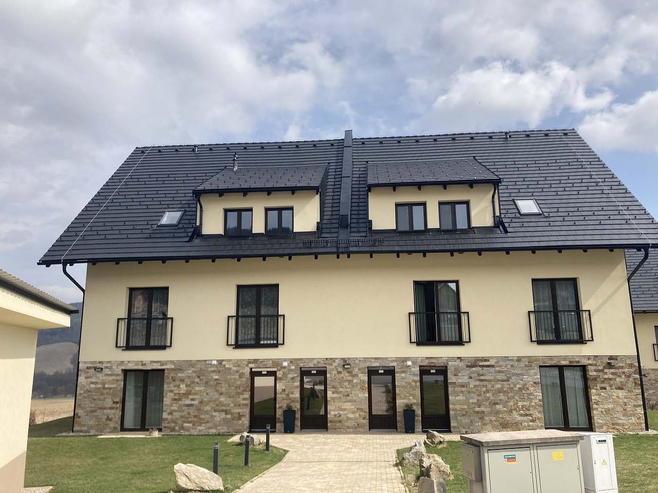 Apartán Juzion