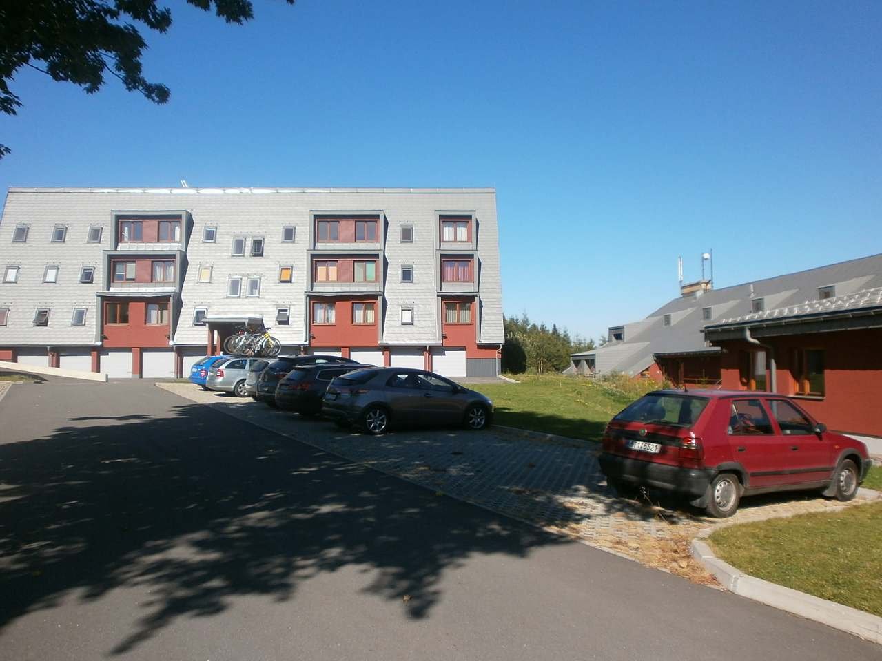 Apartmán B3 Ramzová - pohled na apartmánový dům