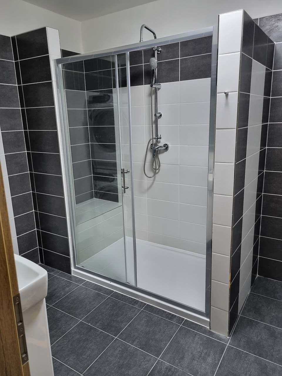 Apartmán G2/2, Koupelna sprchový kout