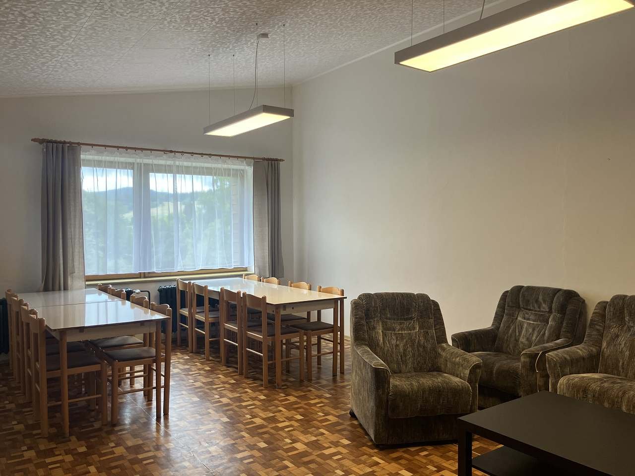 Apartmán horní - společenská místnost.