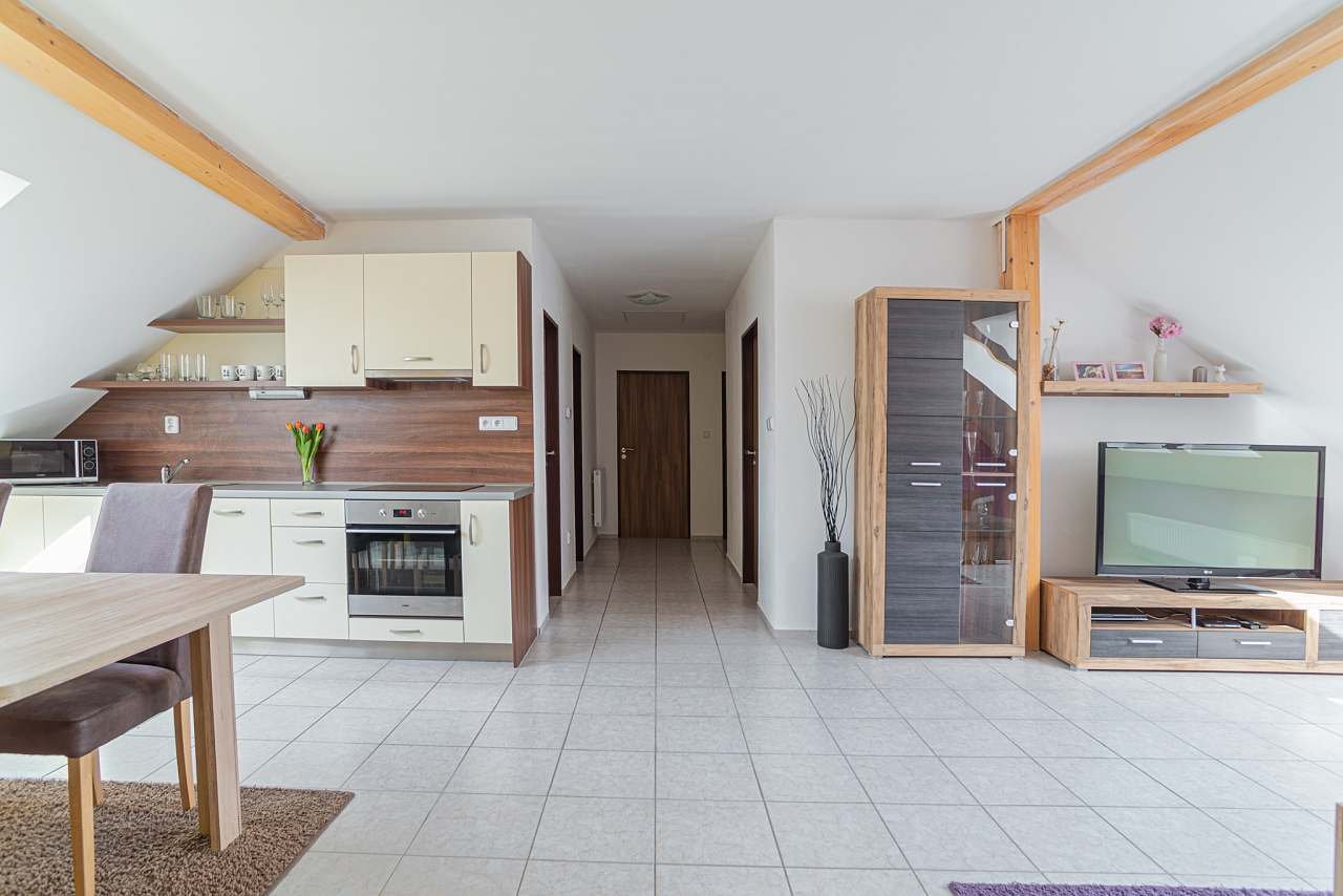 Apartmán II - Kuchyně s obývacím pokojem