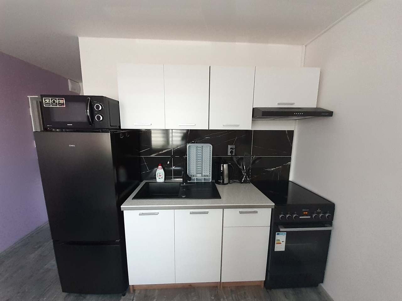 Apartmán LauMar 3- kuchyňská část