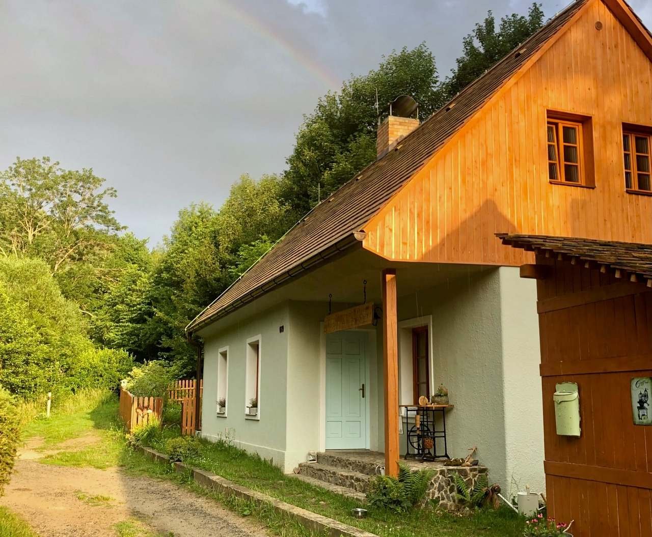 V mechu a kapradí - Branov - Okolie Prahy