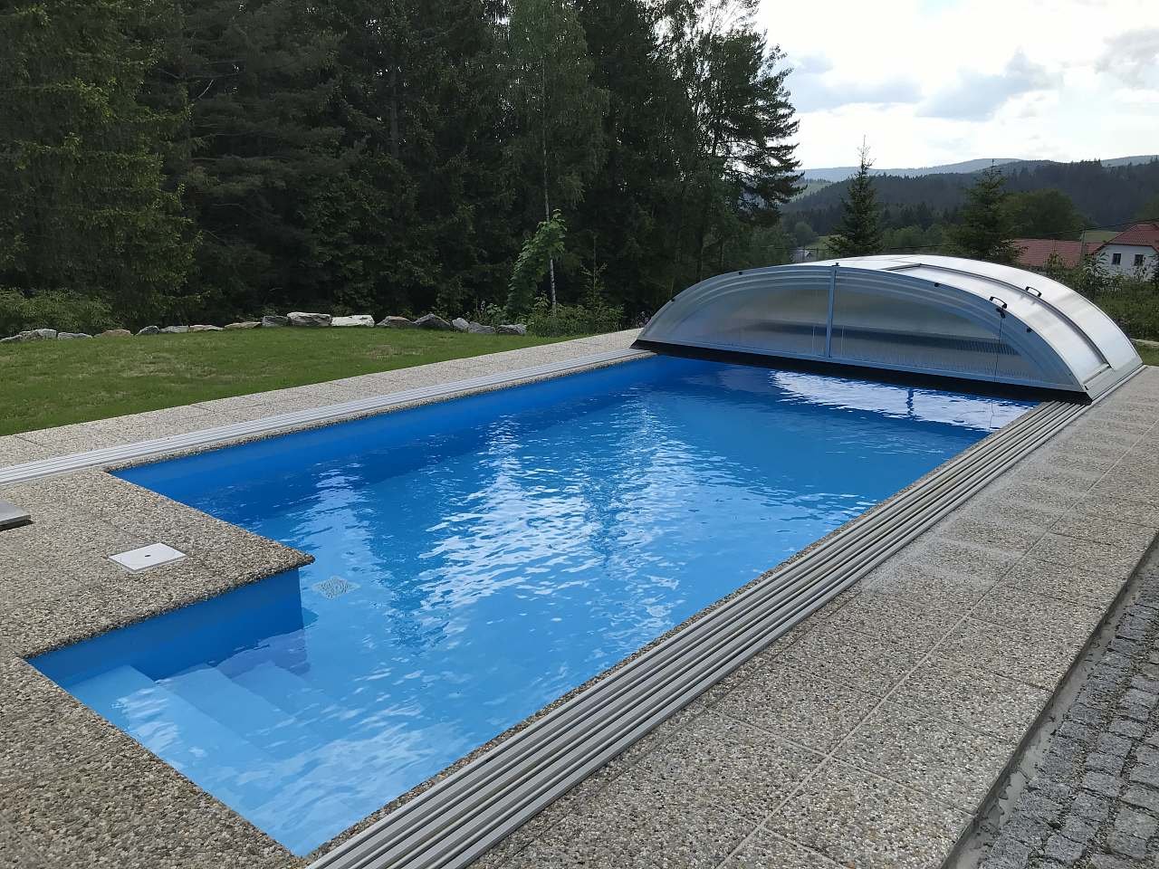 Bazén 7x3,7 m