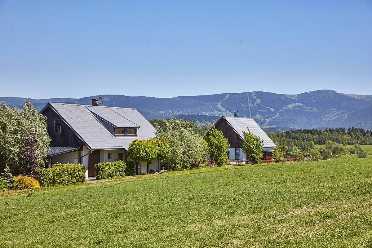 Chalet Nikola a krásné výhledy na Krkonoše