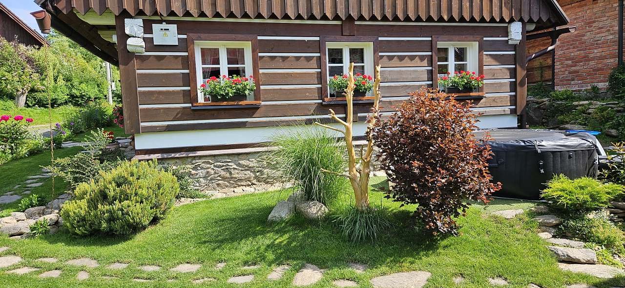 chalupa Čistá v Krkonoších 8, zahrada