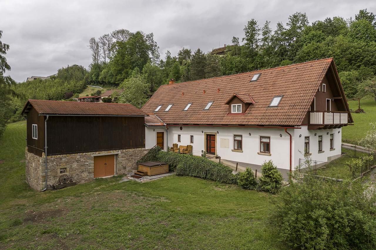 Chalupa Líšenka ubytování Líšnice u Žamberka - Líšenka celkový pohled léto