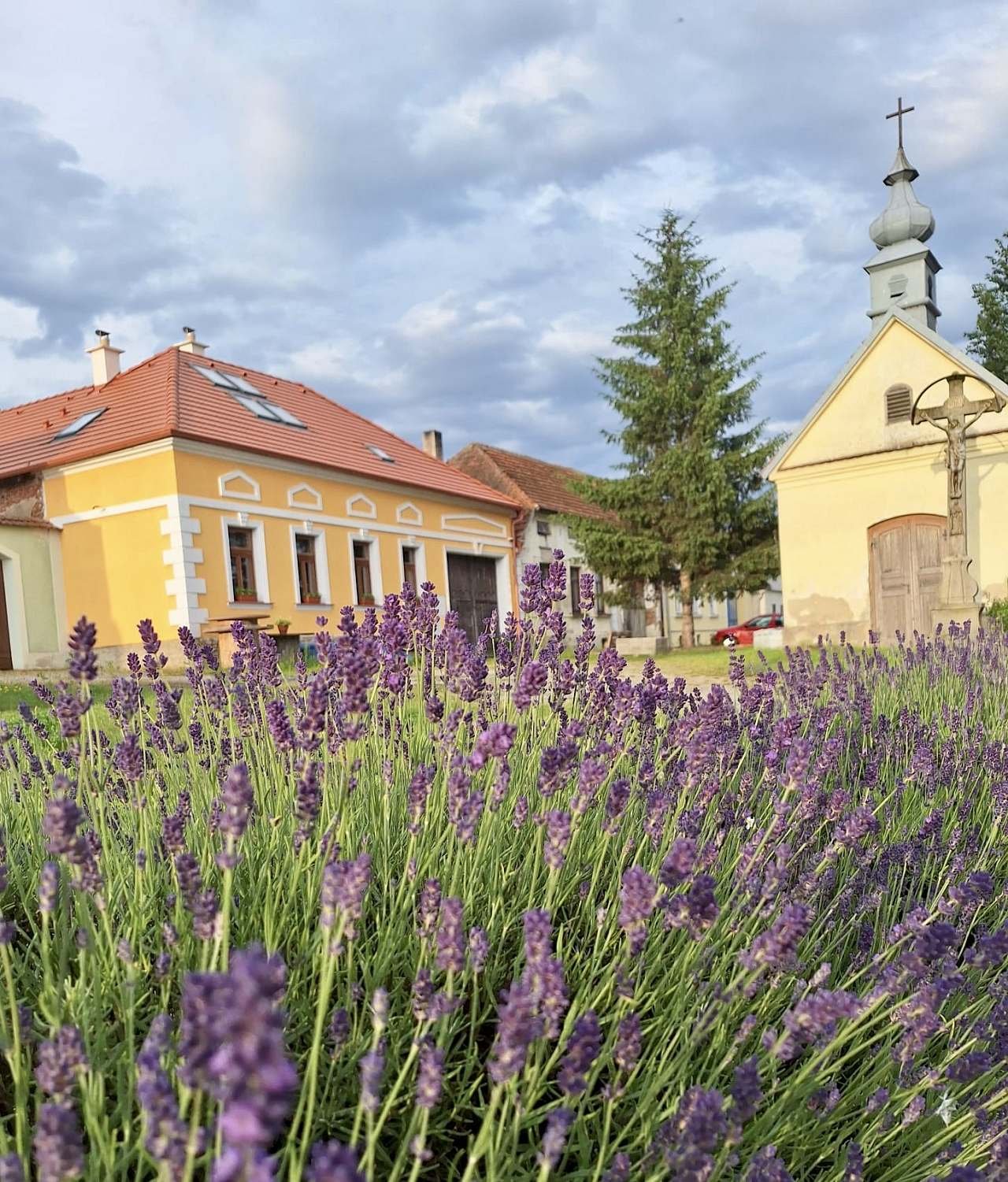 Chalupa U kapličky - pohled z ulice