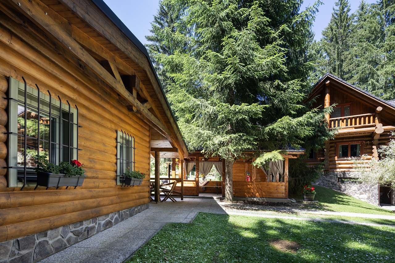 Chata Matej vstup - Chata Marína a Matej