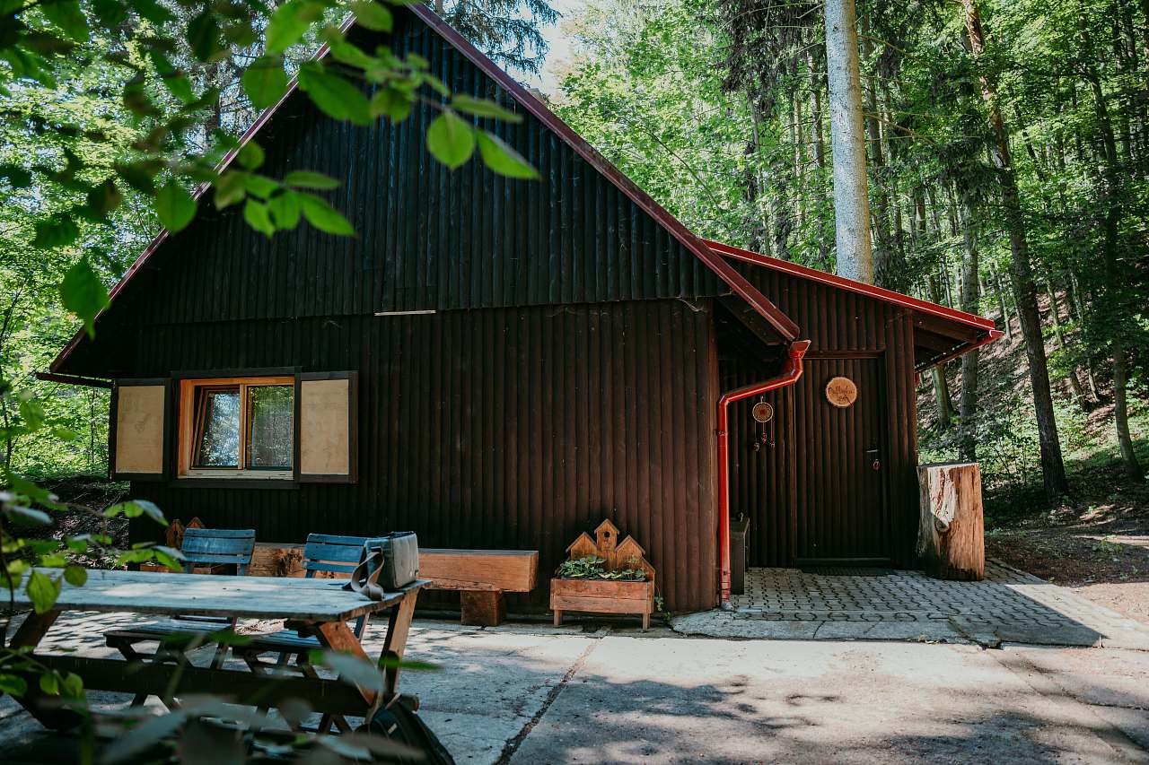 Chata Muflonka - v klidu lesa - Běloves - Babičkino údolie