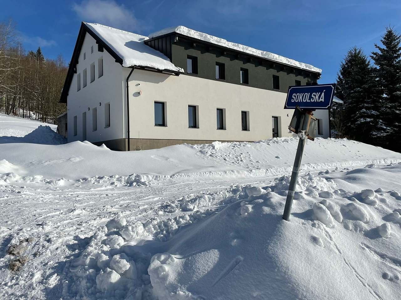 Chata Sokolská v zimě