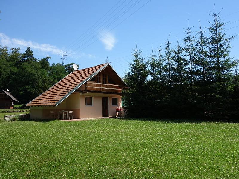 Chata u Bechyně golf, tenis, rybaření