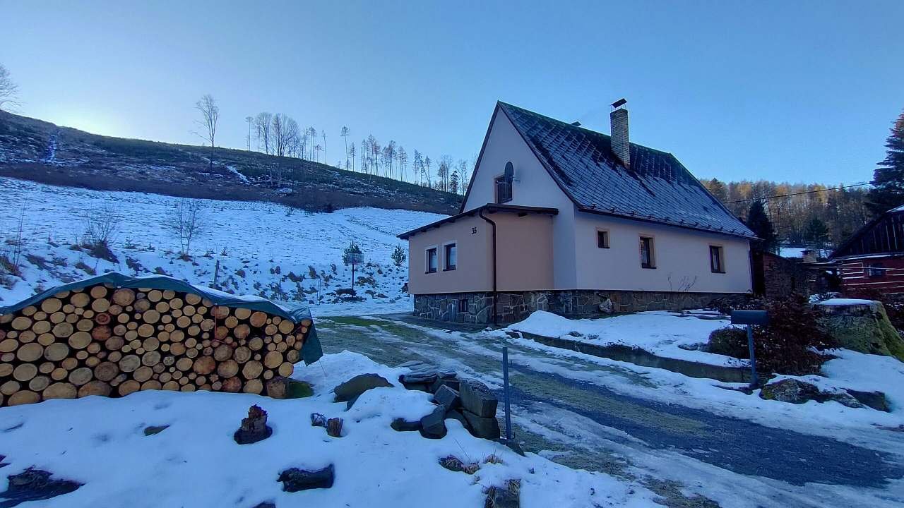 Chata u Upíra Holčovice - Spálené
