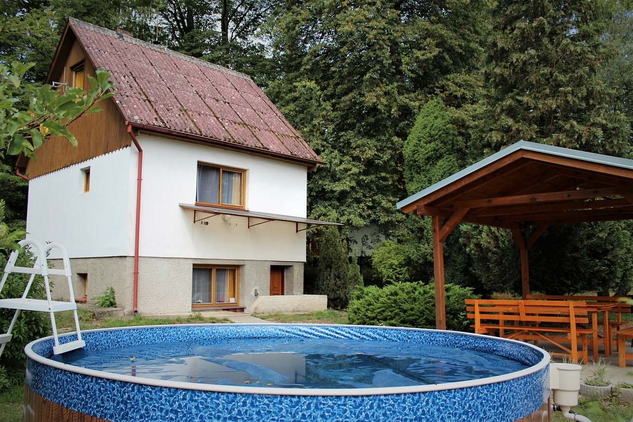 Chata Včelín - bazén