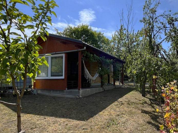 Chatka Pod trnkovým stromem - Hroznová Lhota