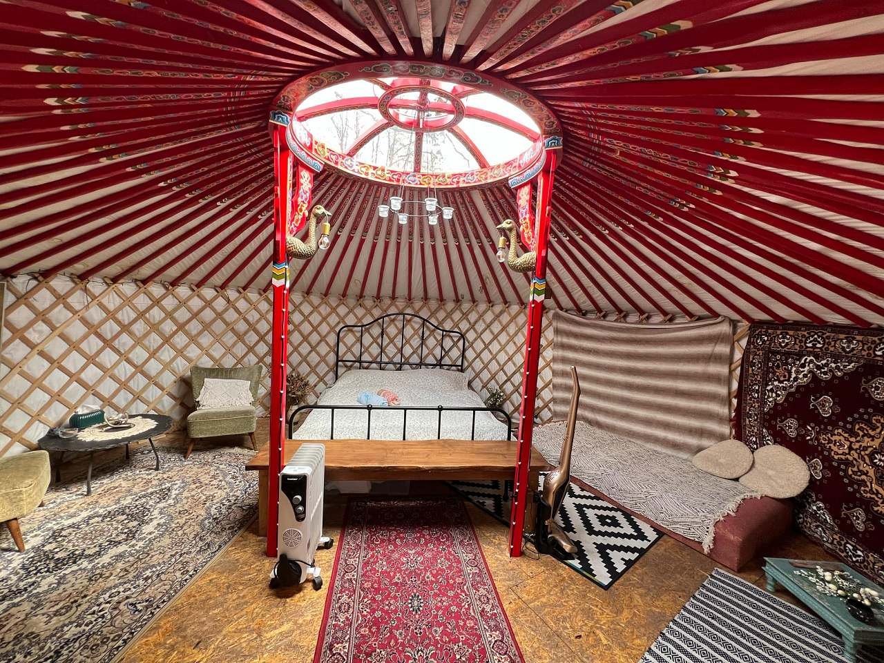 Yurt & spa - Korunní