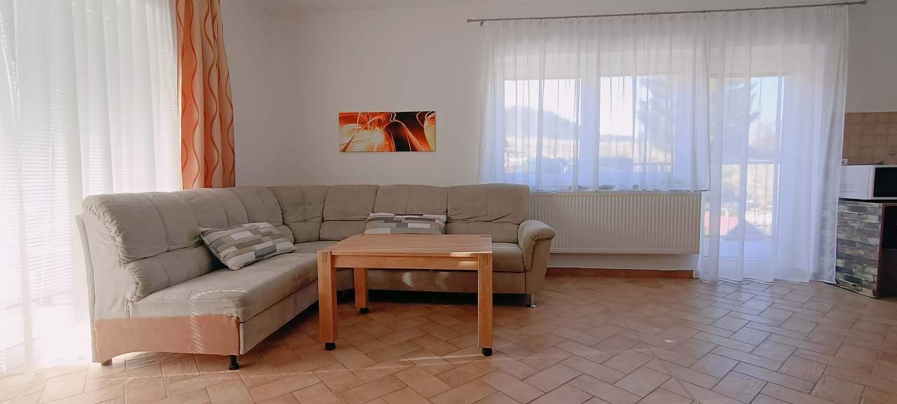 Dům U Dvou ještěrek  - obývací pokoj s kuchyní