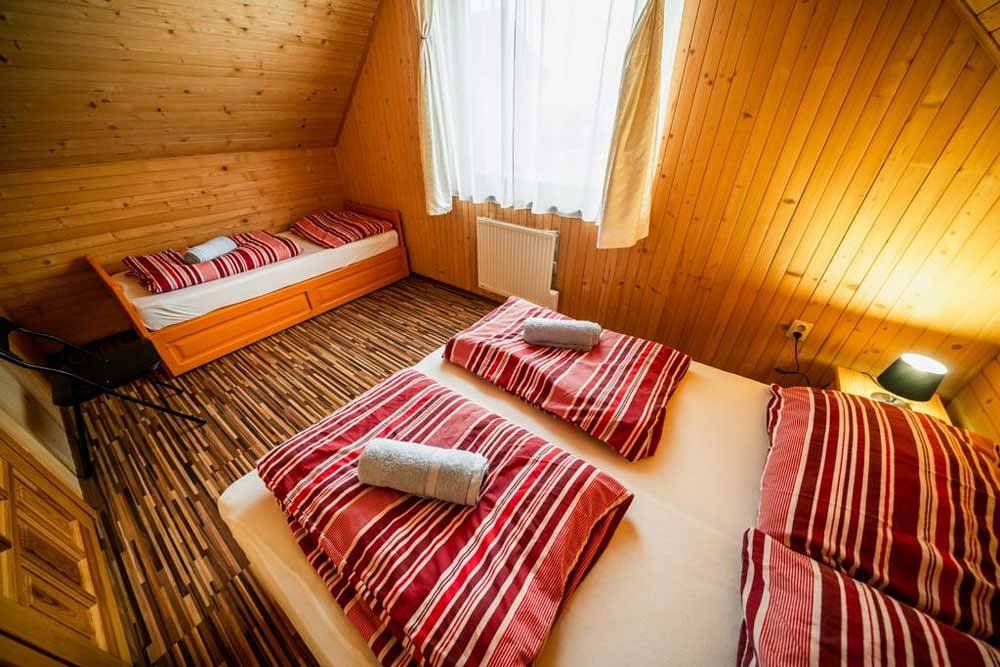 DVOJ spálňové chaty
