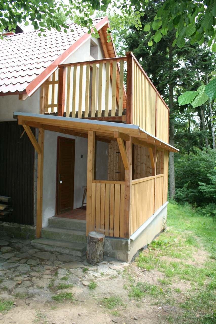 Dvoupatrová veranda - pod střechou i na slunci :)