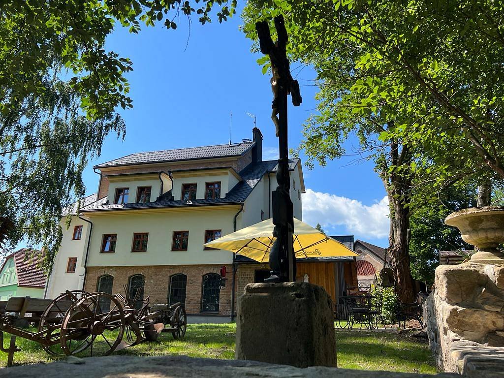 Feltlův mlýn v Borovnici, křížek