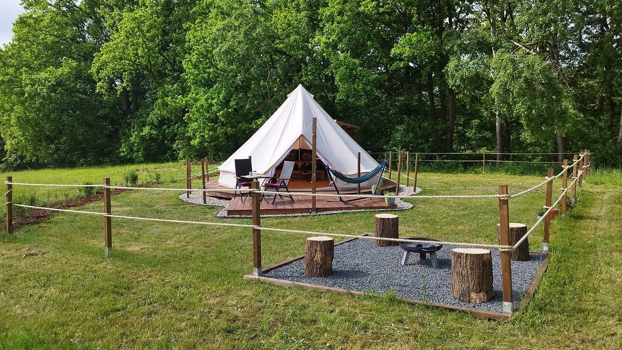 Glamping pod Ortelem v Lindavě - Areál glampu - ubytování