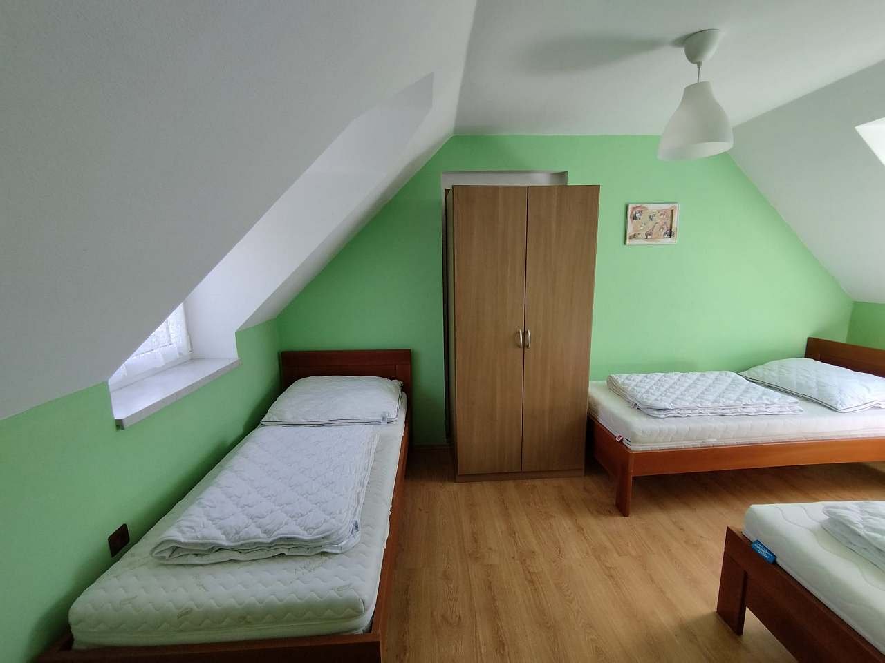 Horní patro velký apartmán, pokoj 1 (3 postele)