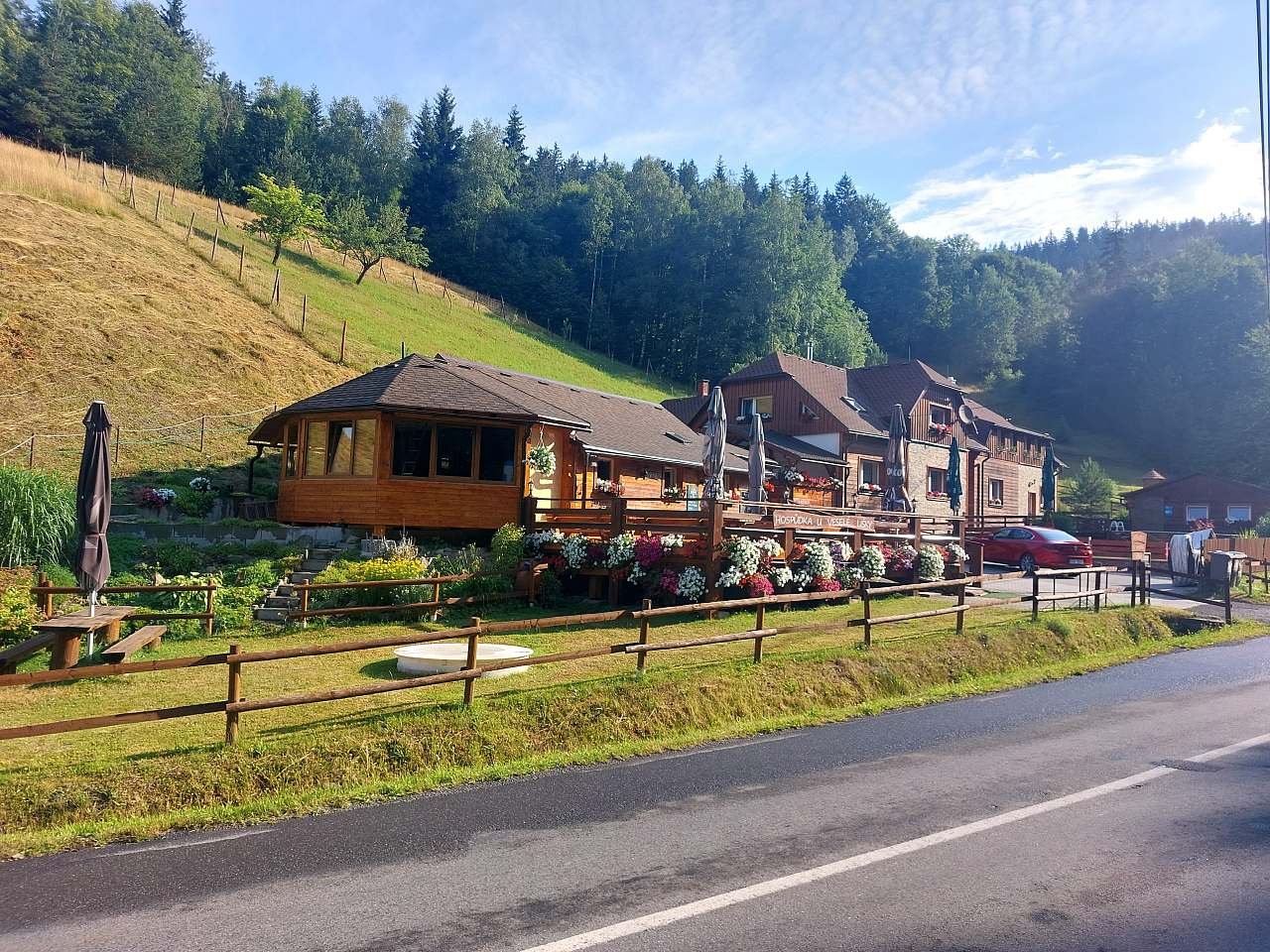 Hospůdka a penzion v létě