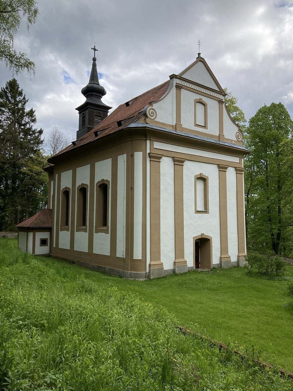 Kaple Marie Bolestné v parku Adalberta Stiftera