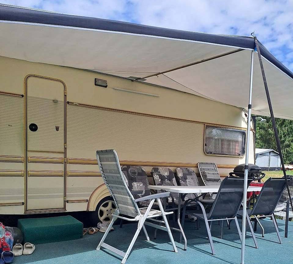 Karavan u vody na Slapech - Ždáň