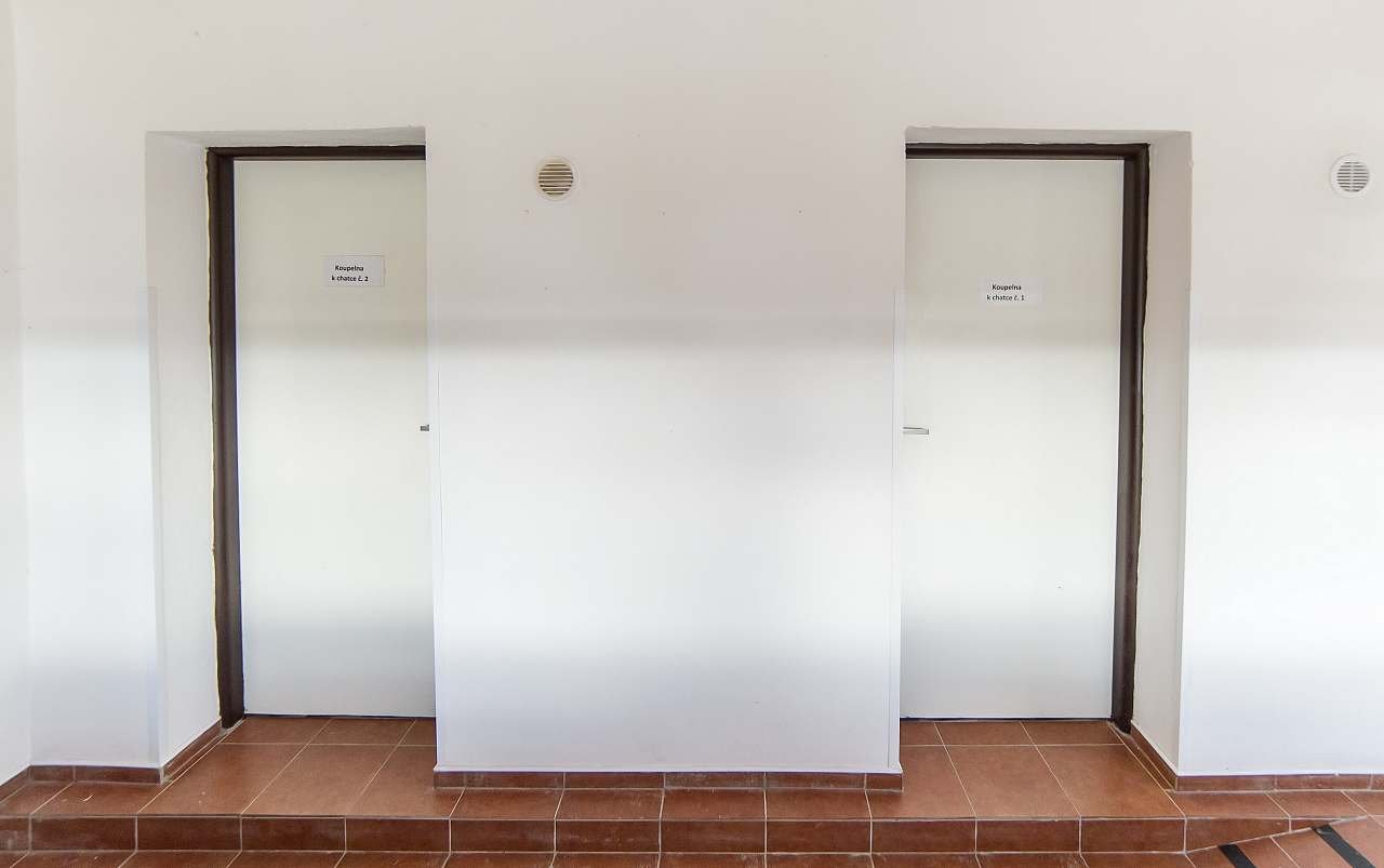 Koupelny pro pokoj č.1 a č.2 apartmánového typu
