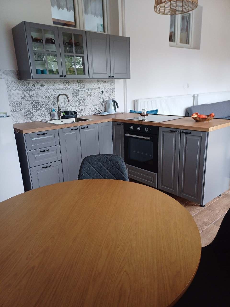 Kuchyňský kout s jídelnou - apartmán ,, Fajtovo-ubytování v soukromí"