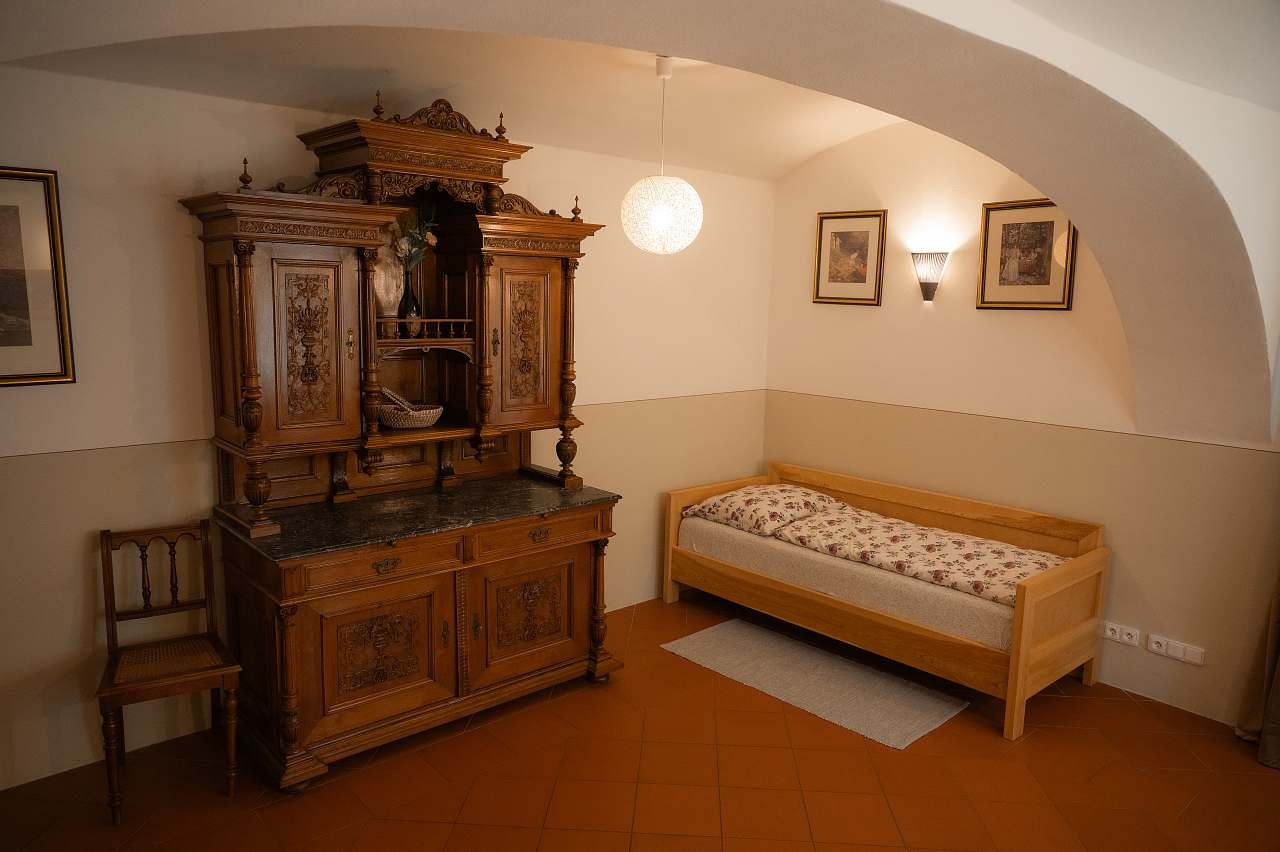Ložnice 1