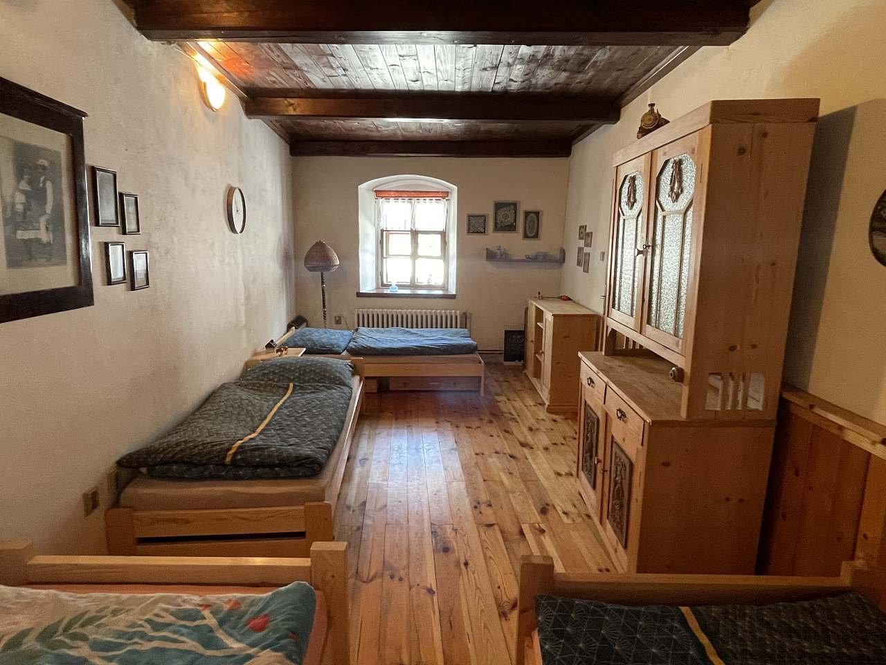 Ložnice, jiný pohled
