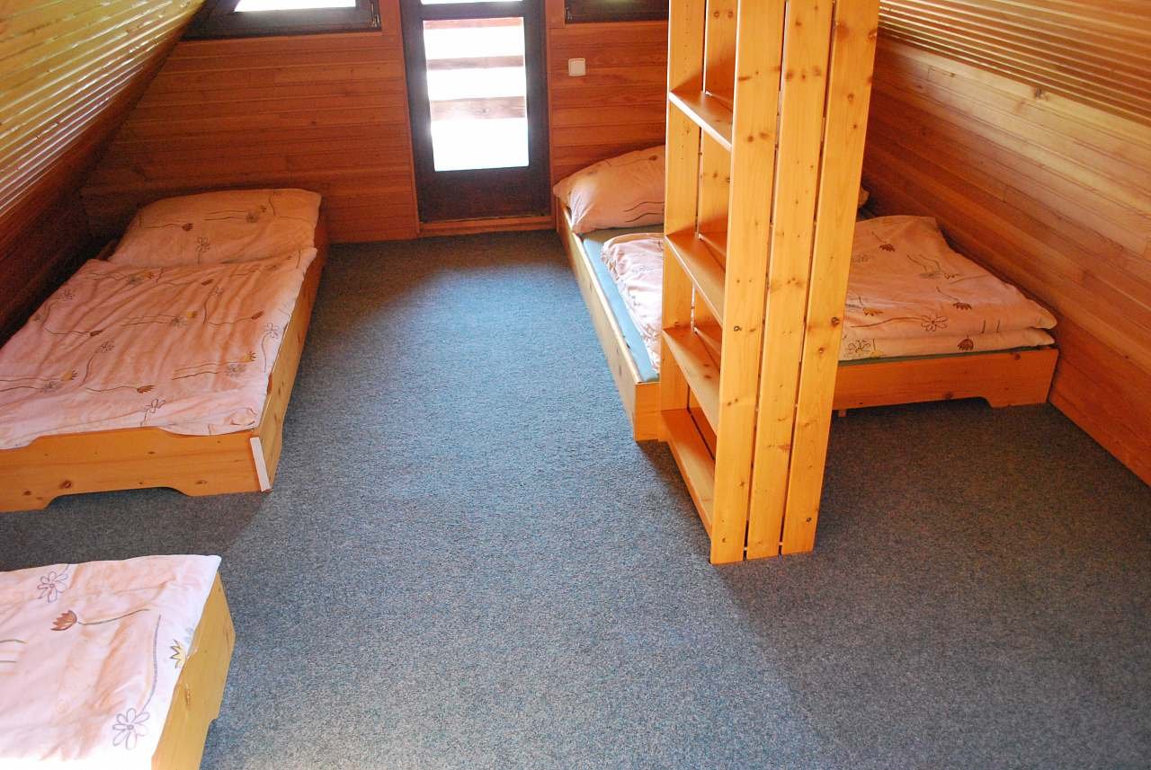 Ložnice podkroví (pro 4 osoby) + malý balkon