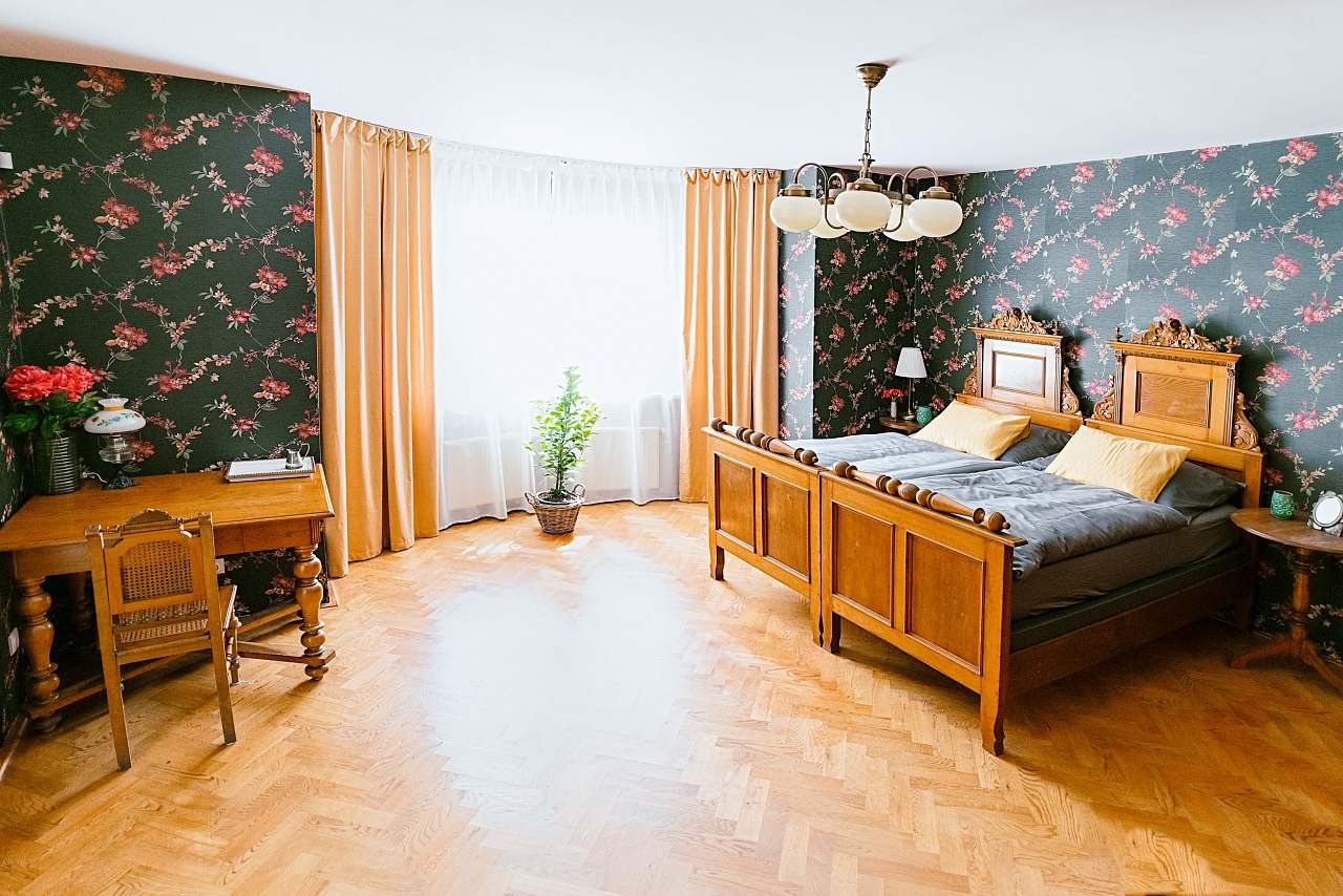 Manželská postel, ložnice
