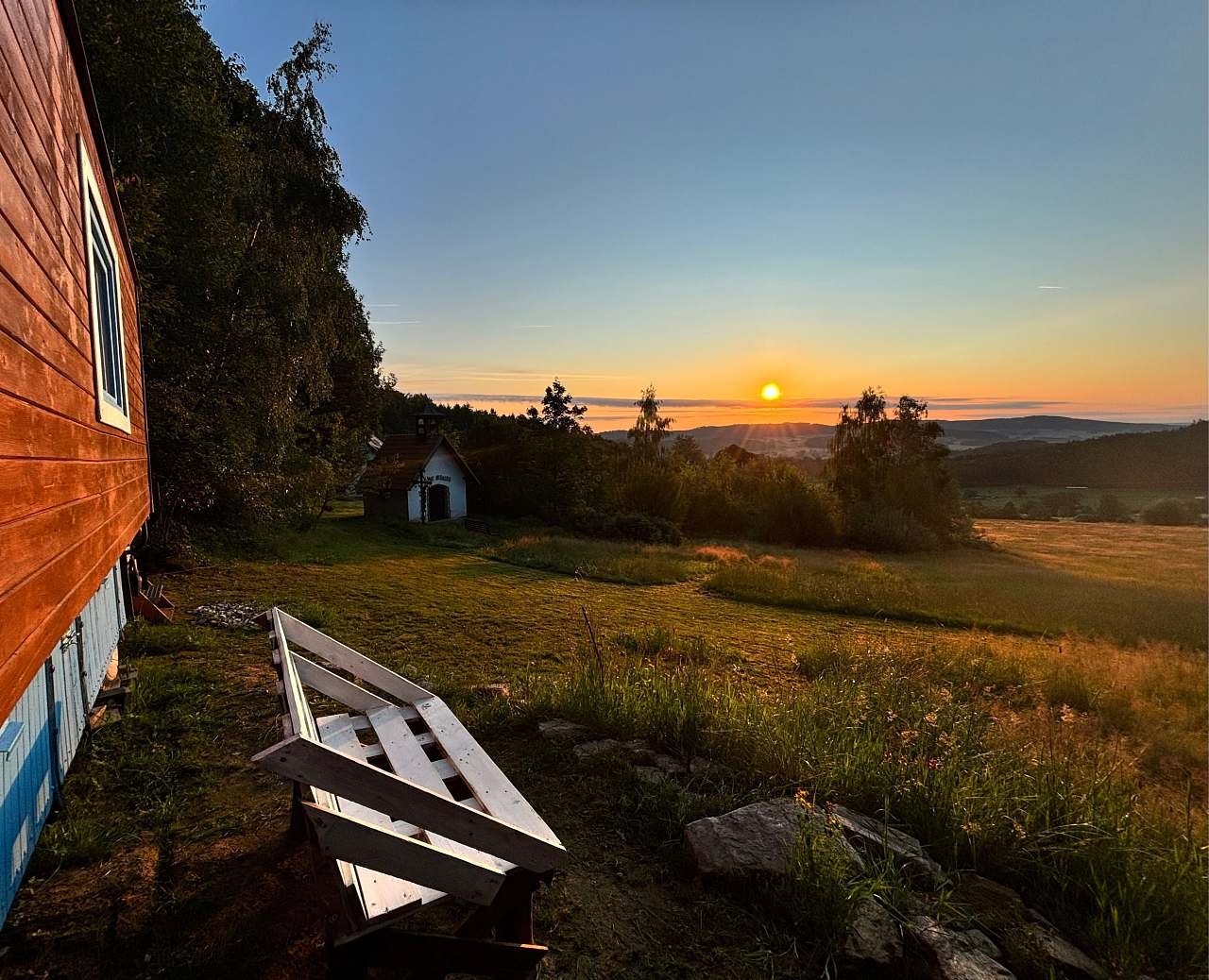 Maringotka PodNebesí - Brloh - Šumava - východ slunce