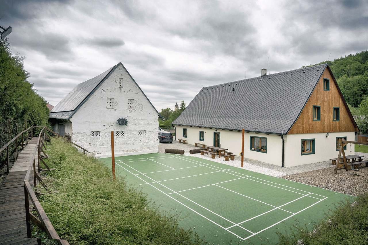 Multifunkční hřiště, Chalupa U domkáře, Vápenná, Jeseníky