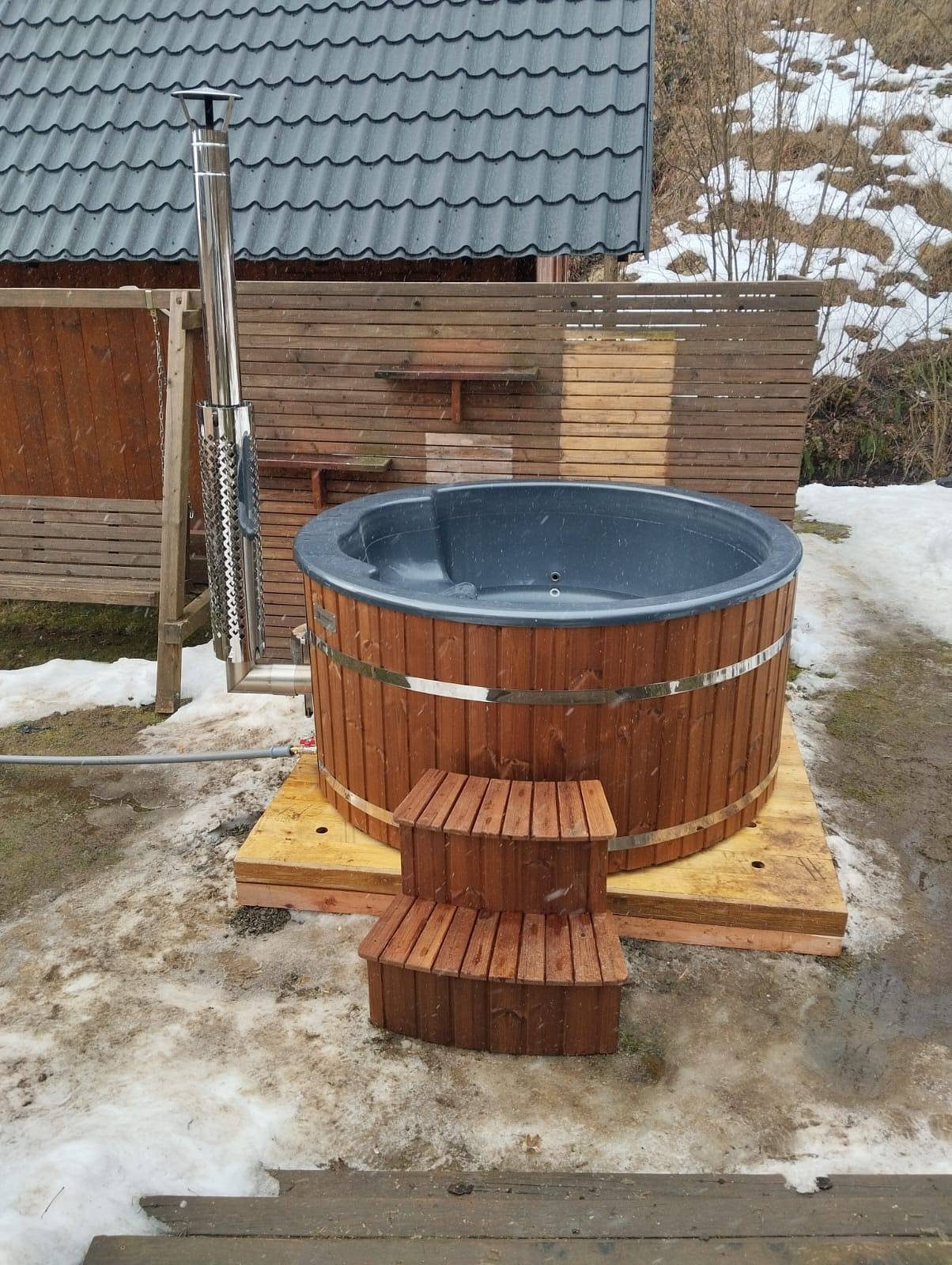 nově koupací sud na relaxaci