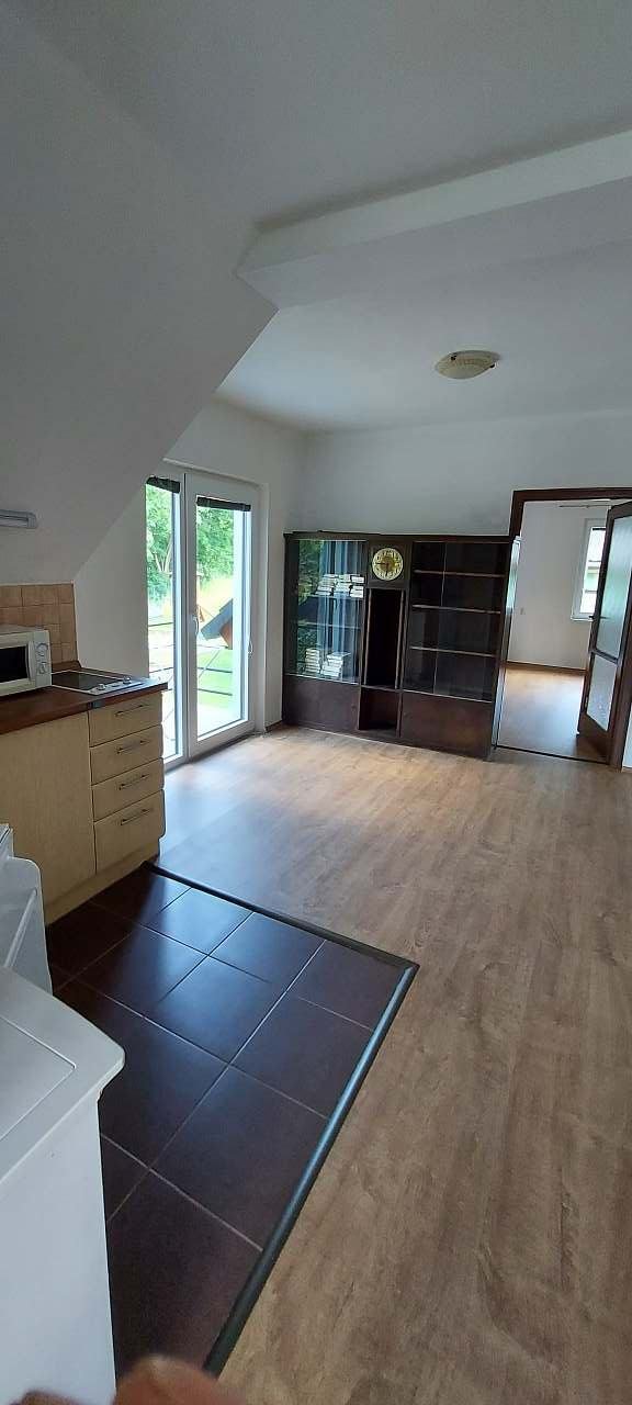 obývací pokoj s kuchyní - horní apartmán