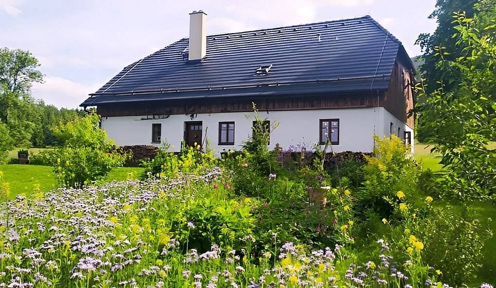 Penzion Dobrá na Šumavě - Chaloupka ze zahrady