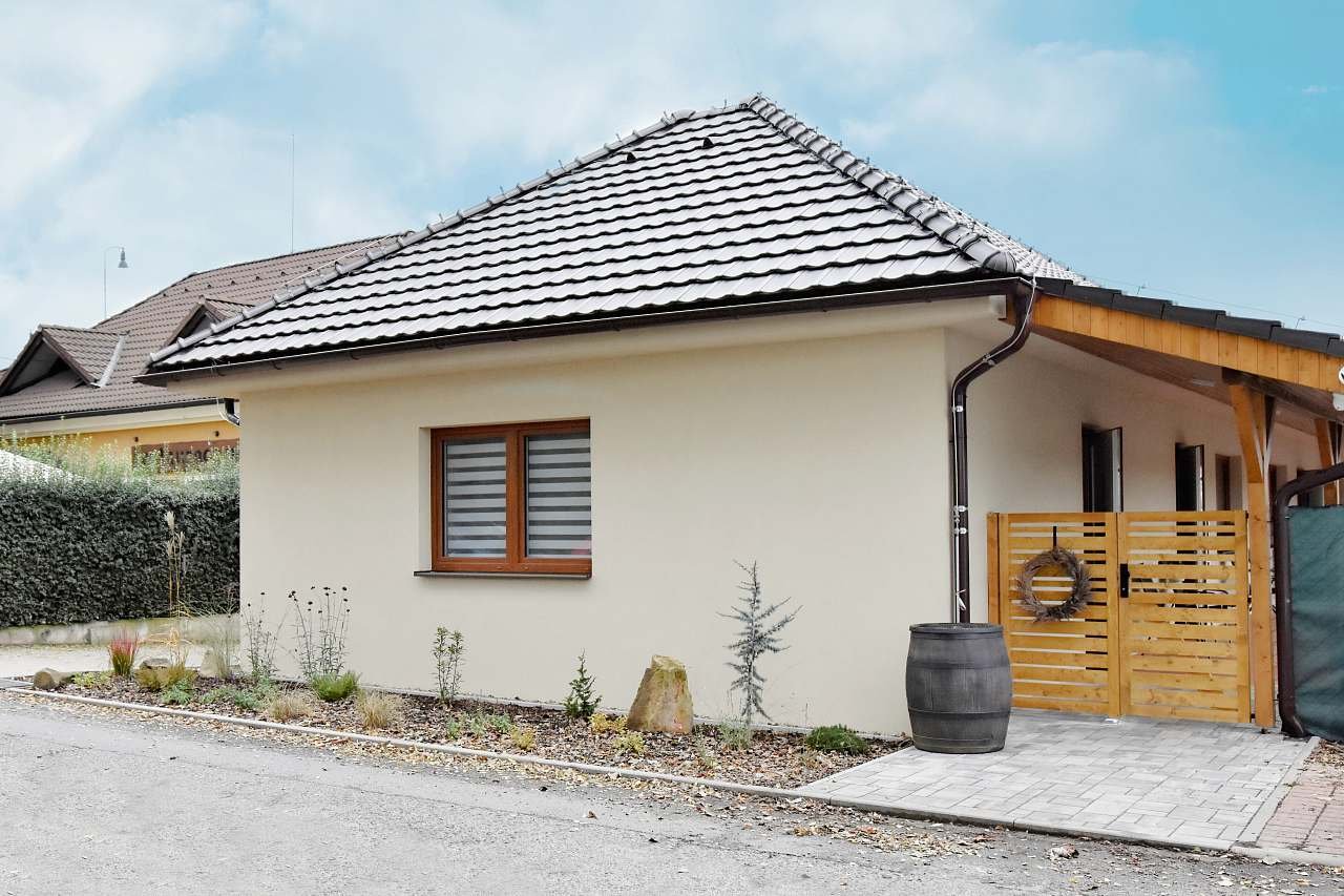 Penzión u Restaurace Na Koreji - Hněvice - Litoměřicko