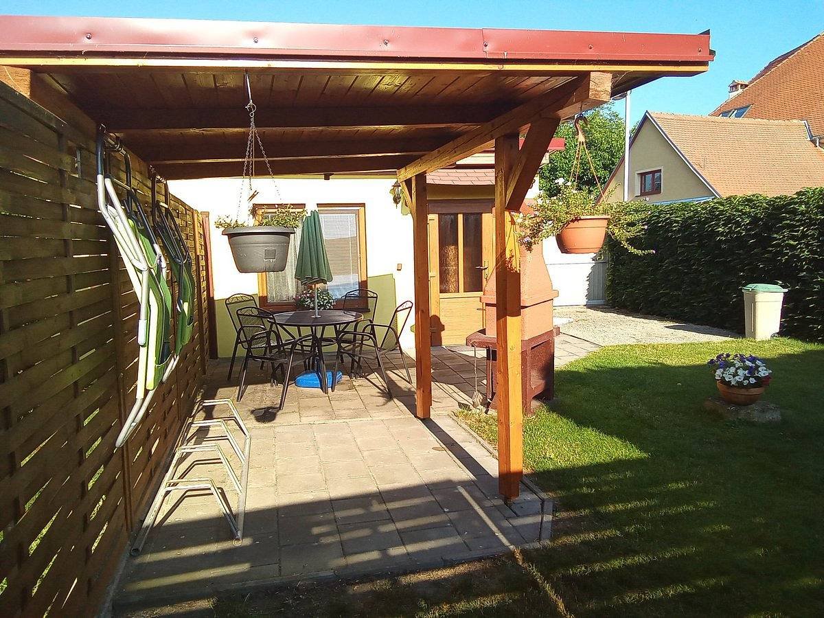 Pergola a posezení