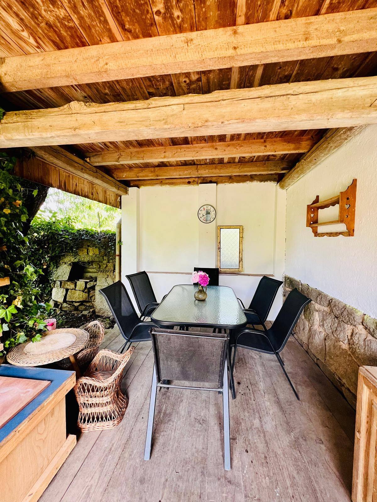 Pergola na zahradě