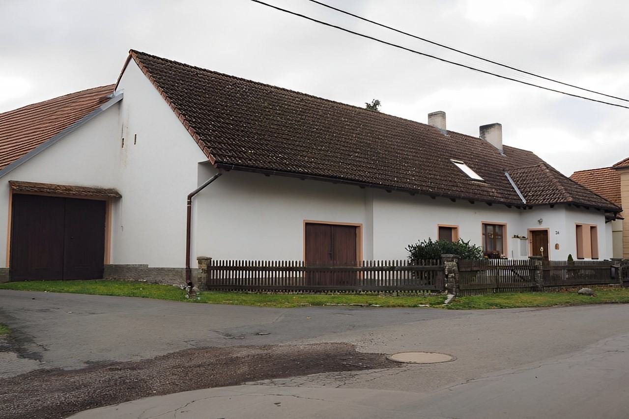 Podkrovní apartmán u kostela - Kvášňovice