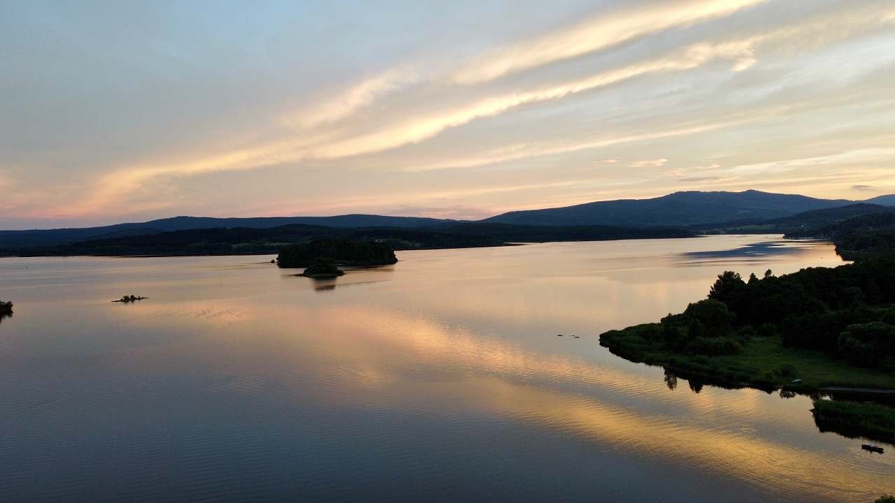 Chata s lodí s výhledem na jezero - Hůrka Lipno - Českokrumlovsko