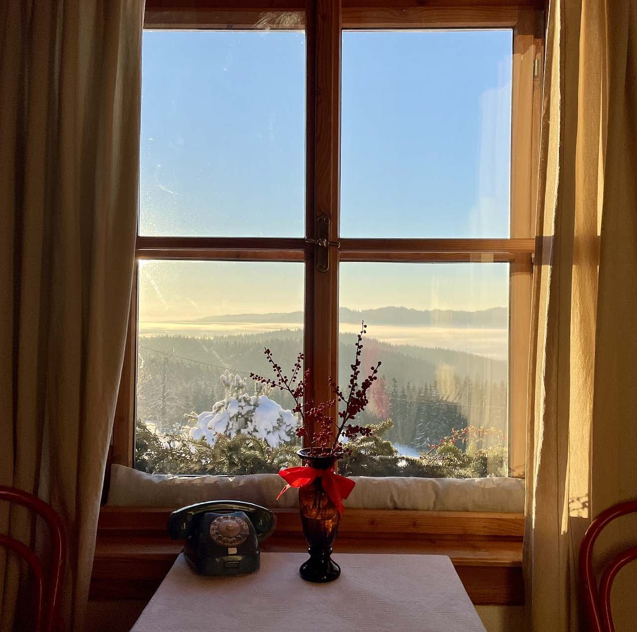 Pohled z okna na Malou Fatru