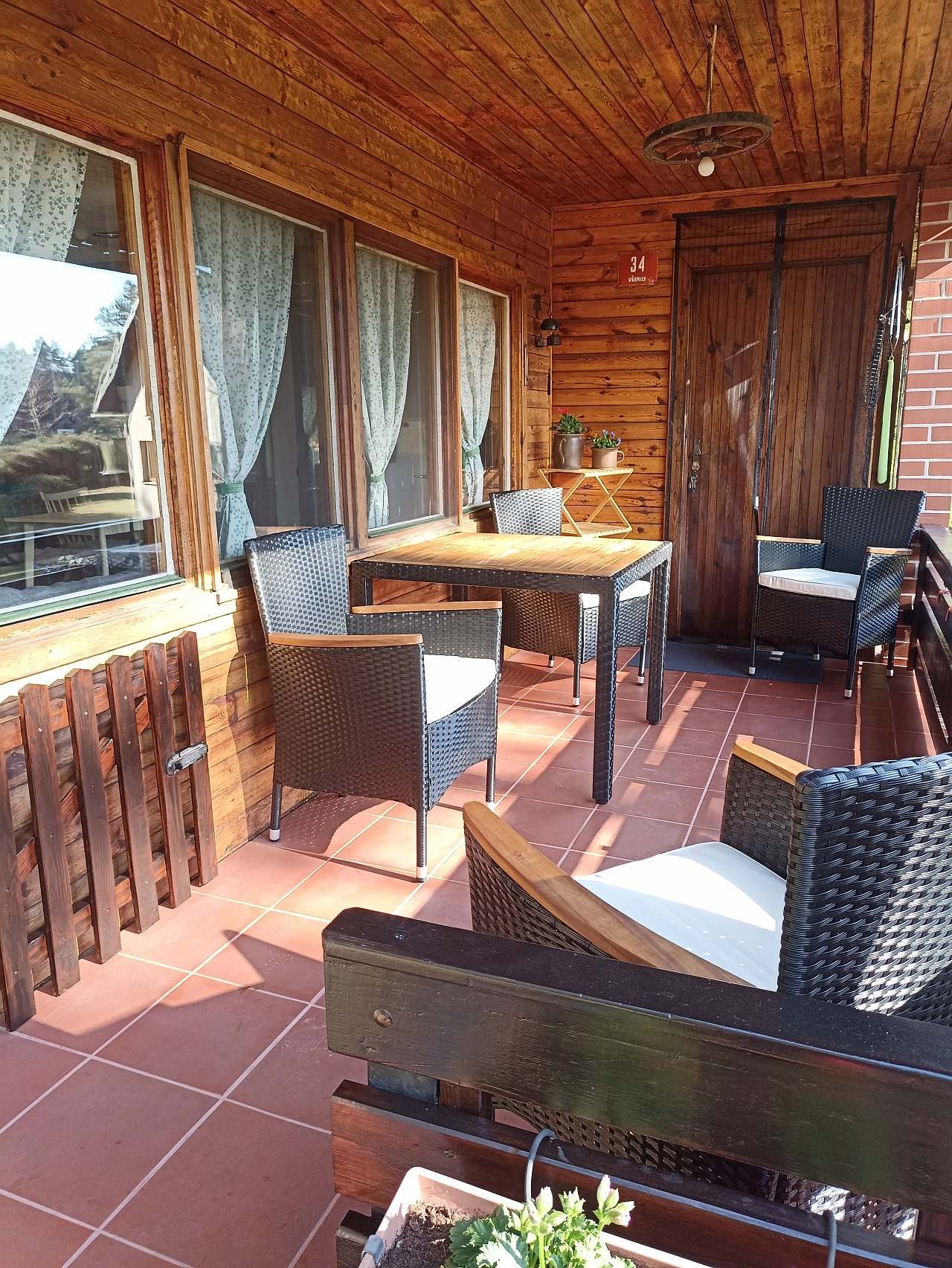 Posezení na verandě